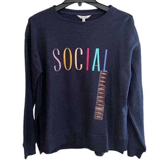 Wildfox, super soft Social sweater sweatshirt  Sz XS NWT🏷 - Picture 3 of 10